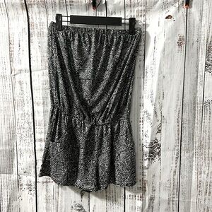 Strapless romper